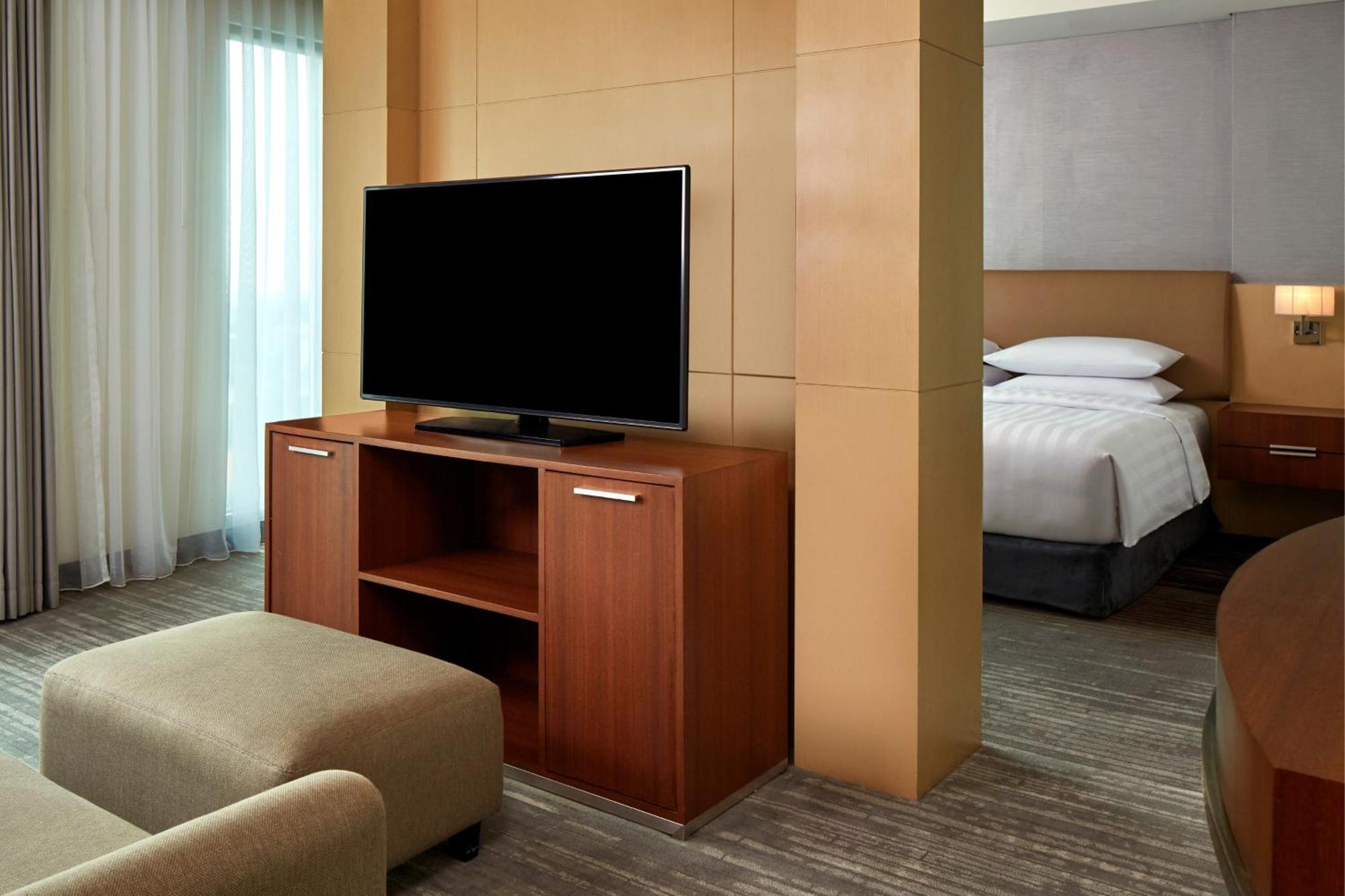 Courtyard By Marriott Bandung Dago Hotel Exterior foto