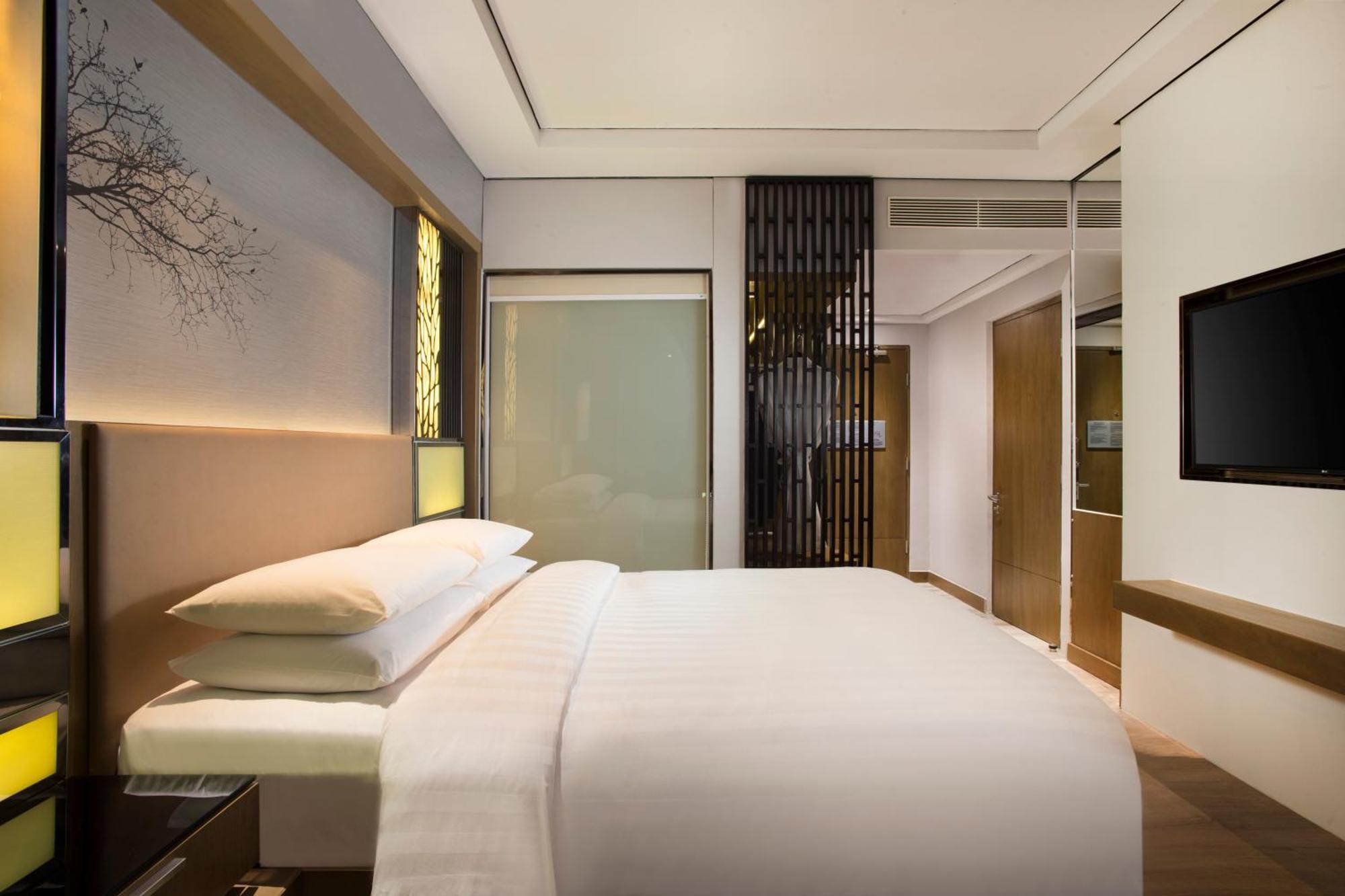 Courtyard By Marriott Bandung Dago Hotel Exterior foto