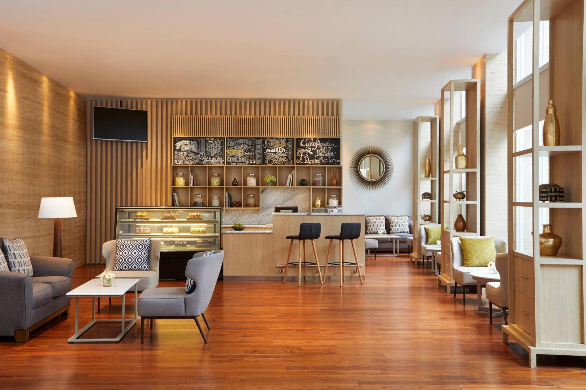 Courtyard By Marriott Bandung Dago Hotel Exterior foto